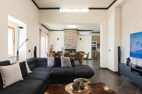 Top Airbnb: Casa Vale | Private heated Pool & Algarve Escape in Loulé (São Sebastião)