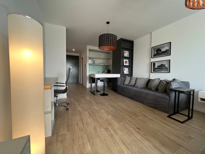 Studio apartment with rooftop pool in Chacarita