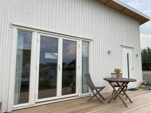 Guesthouse with surf friendly location!