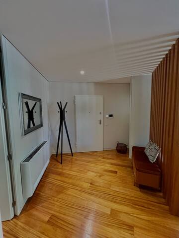 Stunning 4 bedroom apartment – fantastic location! gallery image 4