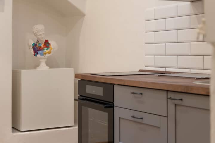 Warm 2 Bedroom Apt By Charles Bridge - Prag