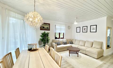 Family apartment by the sea Maritima's Home