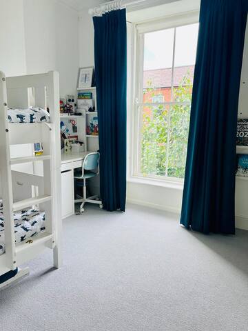 Charming Victorian 4 bedroom house in Dublin 6 gallery image 4