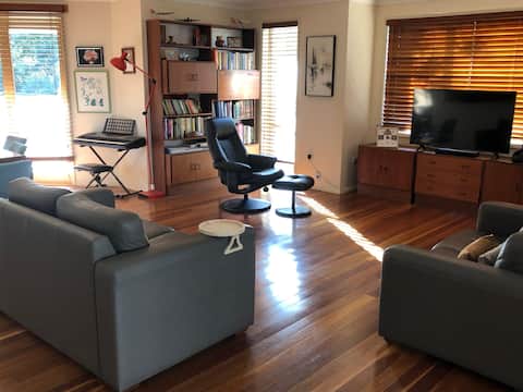 Popular Airbnb listing: Spacious 3 bedroom house near beaches and shops in Terrigal