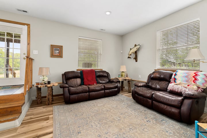 3br2ba, Great View. Near Town! 1.25hr To Nashville - Cookeville, TN