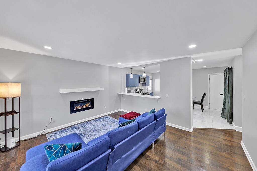 تم تركيب تلفزيون 50 بوصة. 