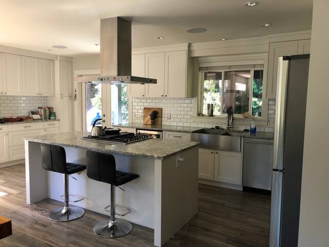 Family friendly home with great outdoor space gallery image 2