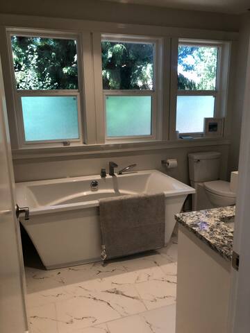 Family friendly home with great outdoor space gallery image 5