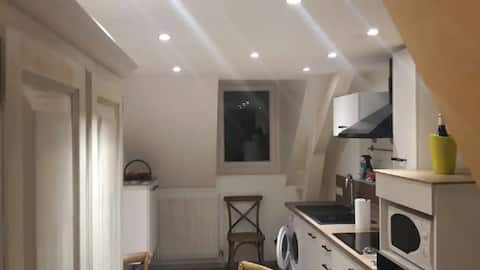 Popular Airbnb listing: Beautiful quiet studio near the cathedral in Autun