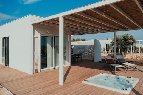 Villetta Malvasia: relaxation, pool, jacuzzi.