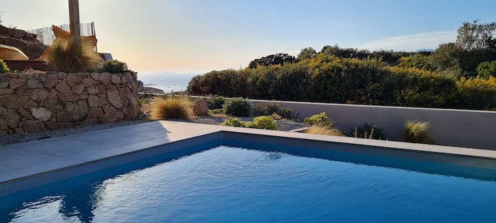 Beautiful villa overlooking the Ajaccio golf course