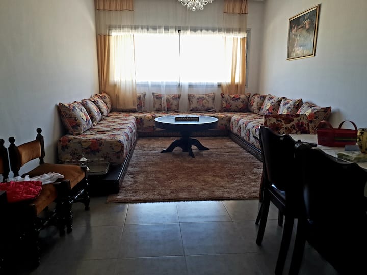 Lovely 3-bedroom Rental Unit With Pool And Beach - Temara