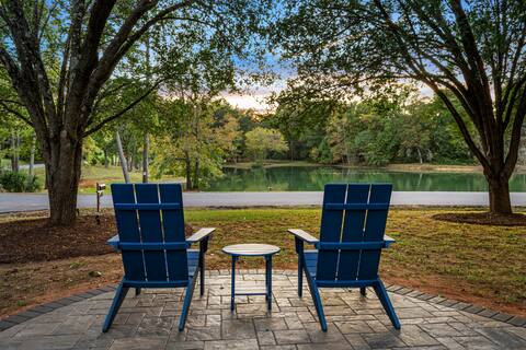 Sporty Lakeview Ranch - Backyard Haven