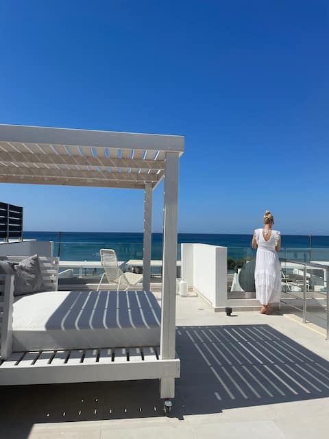 Newly built penthouse in Makrygialos