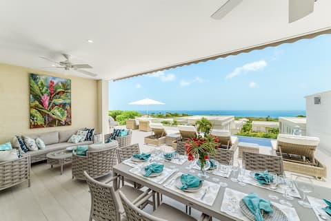 Luxury five star modern 4 bedroom 4 bathroom villa