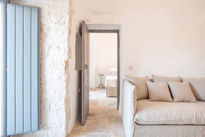 Luxury Trullo Oasis – Lush Garden, Pool, BBQ +More gallery image 4