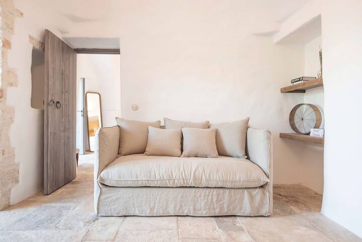 Luxury Trullo Oasis – Lush Garden, Pool, BBQ +More gallery image 3