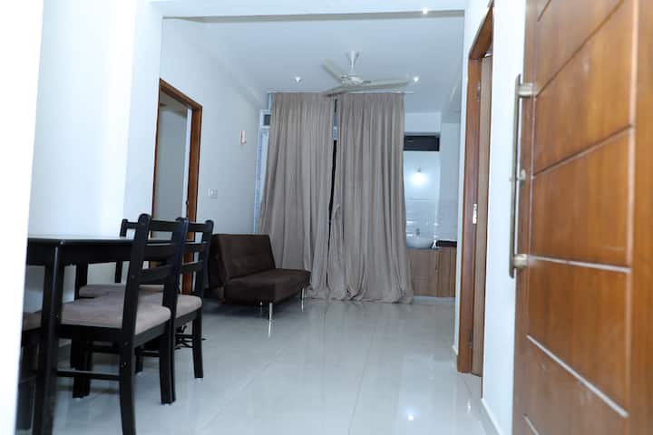 F2 Fully furnished AC 2BH luxury flat in Vellore