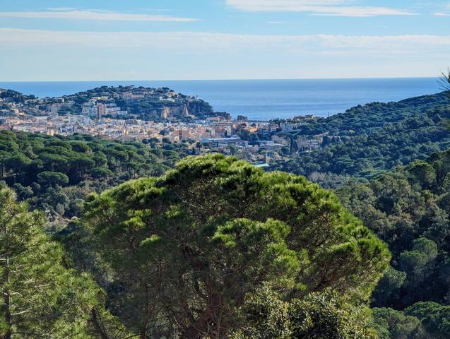 Host&Joy – Family Villa with Swimming Pool gallery image 2