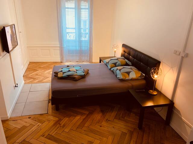 A: Plein centre, musée, opéra …. gallery image 5