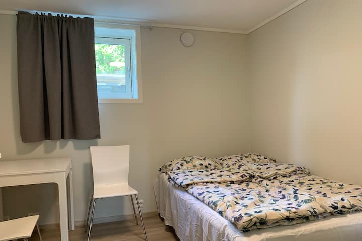 卧室# 7 ：双人床（ B公寓）