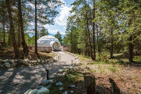 Wolf Dome at Winderdome Resort - aka - sanctuary!