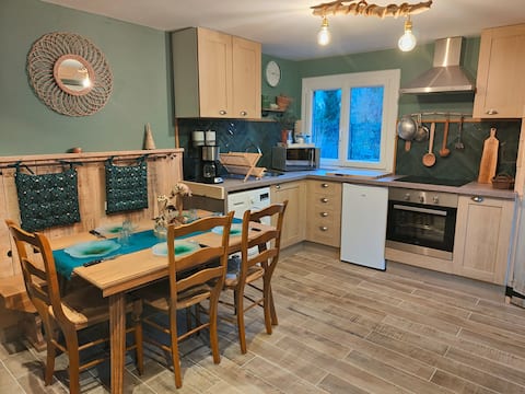 Accommodation for 4 people, Au fil de l'eau