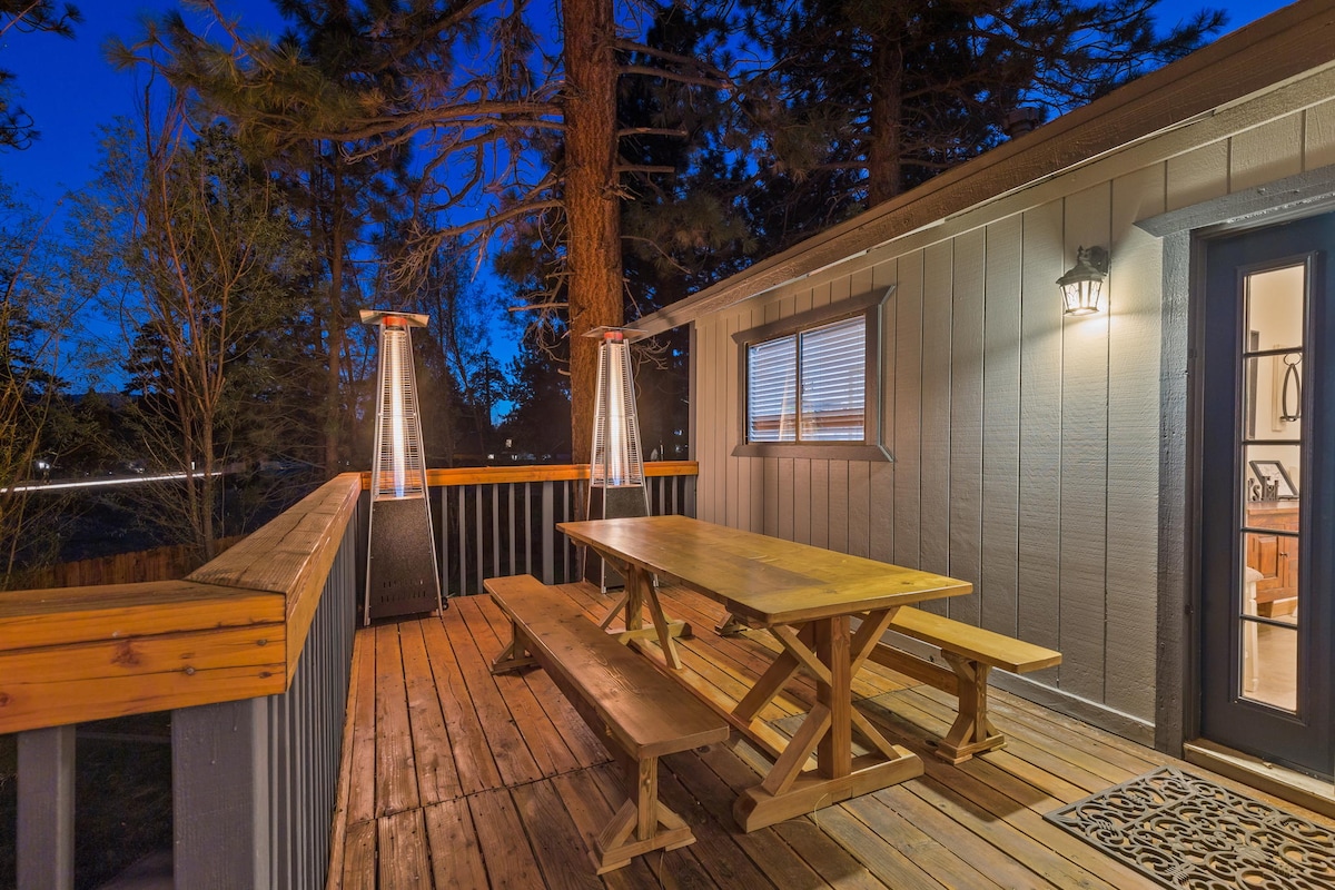 Bearadise outdoor dining deck at dusk