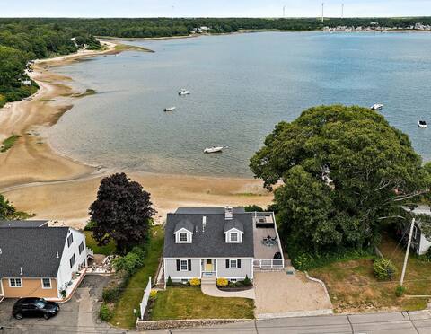 Updated beachfront home with 2 kitchens