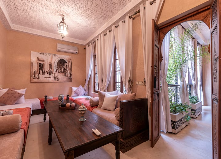 Top Location, Rooftoop & Jacuzzi, Up To 7 People - Marrakesh