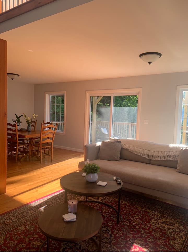 Sunny Escape Near Thompson Lake Houses for Rent in Otisfield, Maine