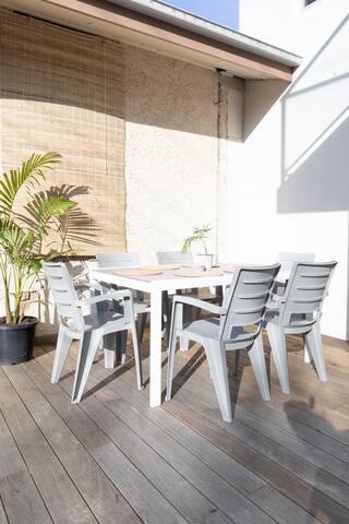 Elwood Star- Beachside Retreat gallery image 4