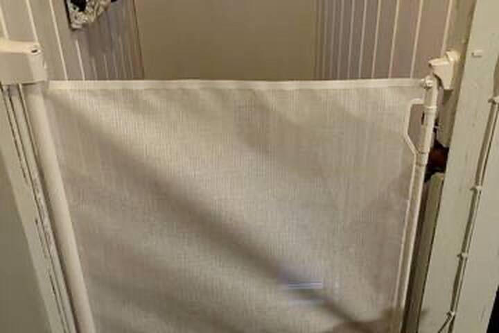 Koselig og nyrenovert loftsleilighet med parkering gallery image 5