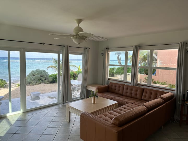 Villa At The Sea Front - Iles Caimans