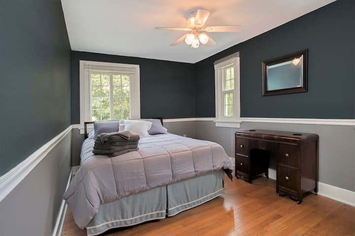 საძინებელი 1