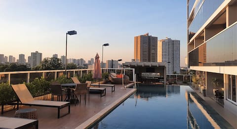 High standard apartment with great location.