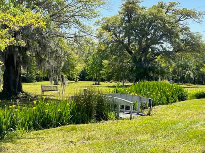 2 cottages on 25 secluded acres with pool Houses for Rent in