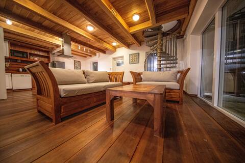 Tarya - Beach Front Villa