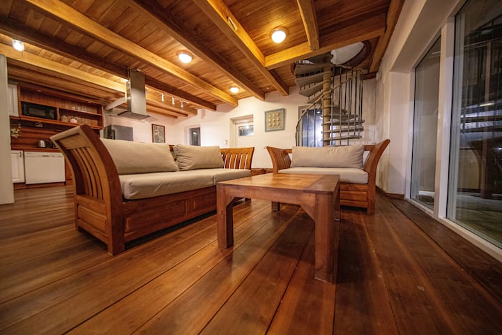 Tarya - Beach Front Villa