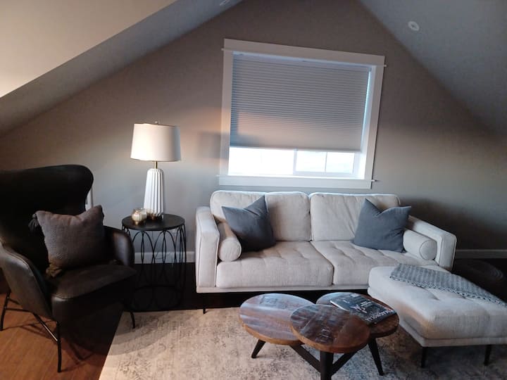 Quiet Hilty Hideaway - Studio Suite With King Bed - Colfax, WA