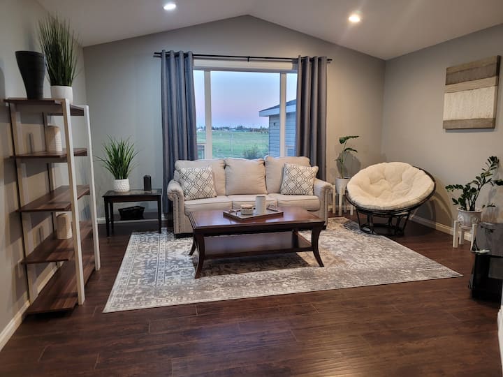 Lethbridge Vacation Rentals & Homes Alberta, Canada Airbnb