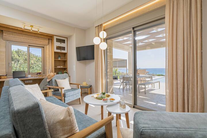 Villa Thoe I Free Breakfast & 450m to the beach gallery image 5