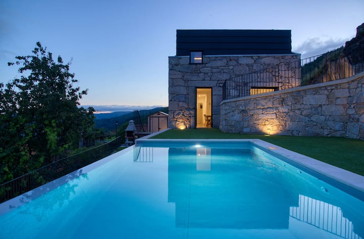 House with panoramic pool! Sistelo Balcony