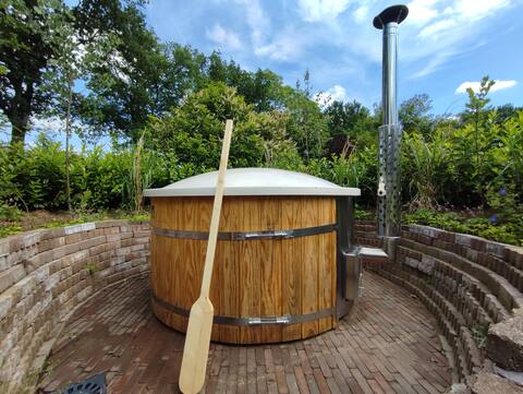 Luxury Achterhoekshuis 6p  (hot tub and sauna)