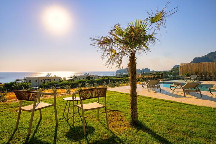 Villa Spira I Free Breakfast & Steps to the Beach! gallery image 2