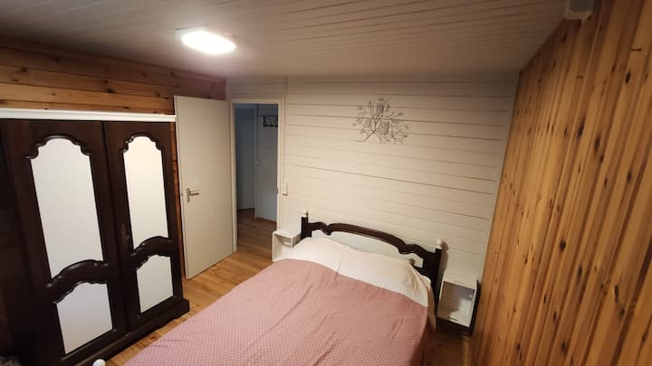 Grande chambre  - Lit 140/200cm