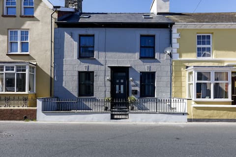 Beautifully renovated Beach Front property