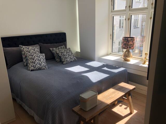 Big, modern apartment in the heart of Copenhagen gallery image 4