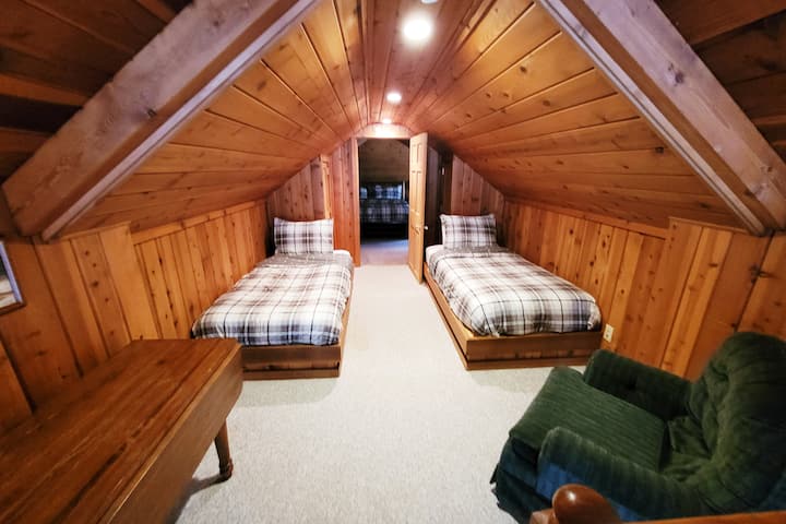 Loft en el cuarto piso con vistas al dormitorio principal