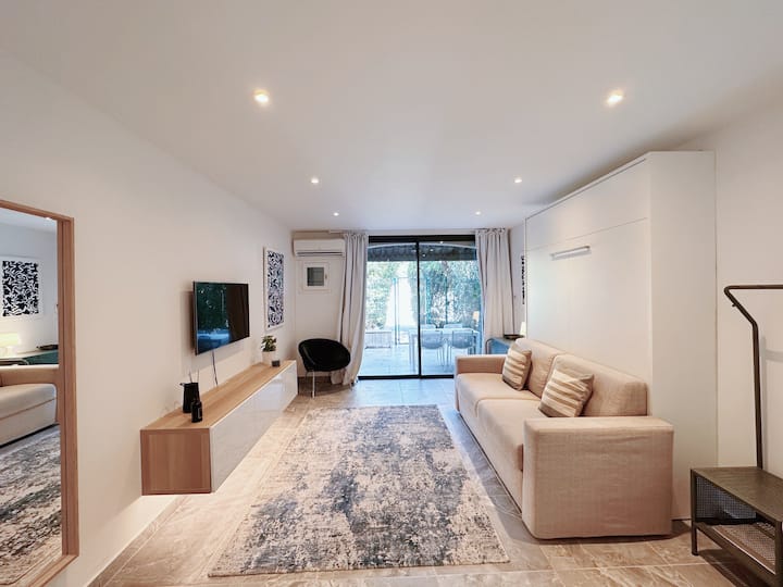 Studio Moderne Dans Le Golfe De Saint-tropez - Gassin